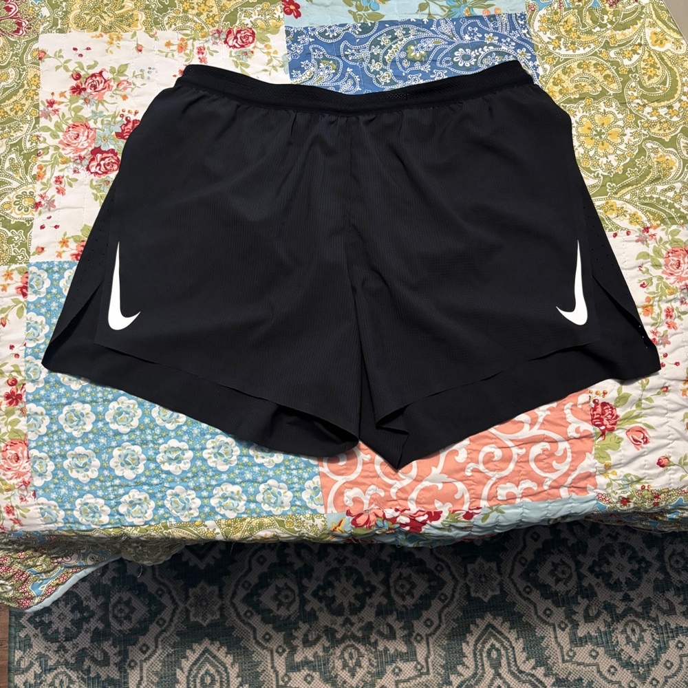 Nike aeroswift shorts